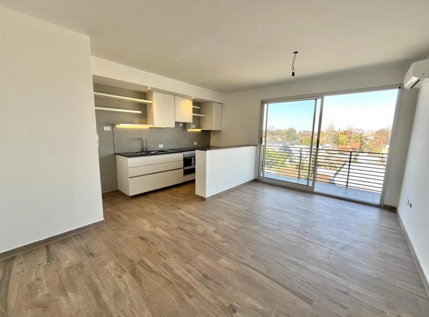 Departamento en Venta 2 amb  Toilette  COCHERA INCLUIDA  Balcon  Parrilla TIGRE 2