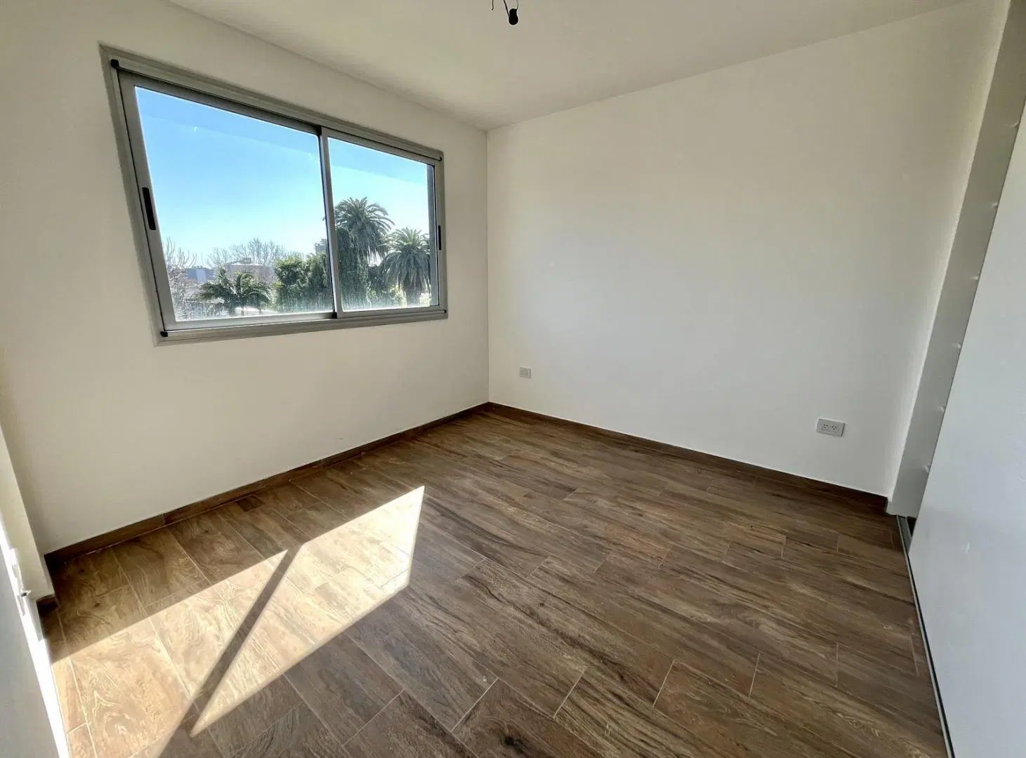 Departamento en Venta 2 amb  Toilette  COCHERA INCLUIDA  Balcon  Parrilla TIGRE 4