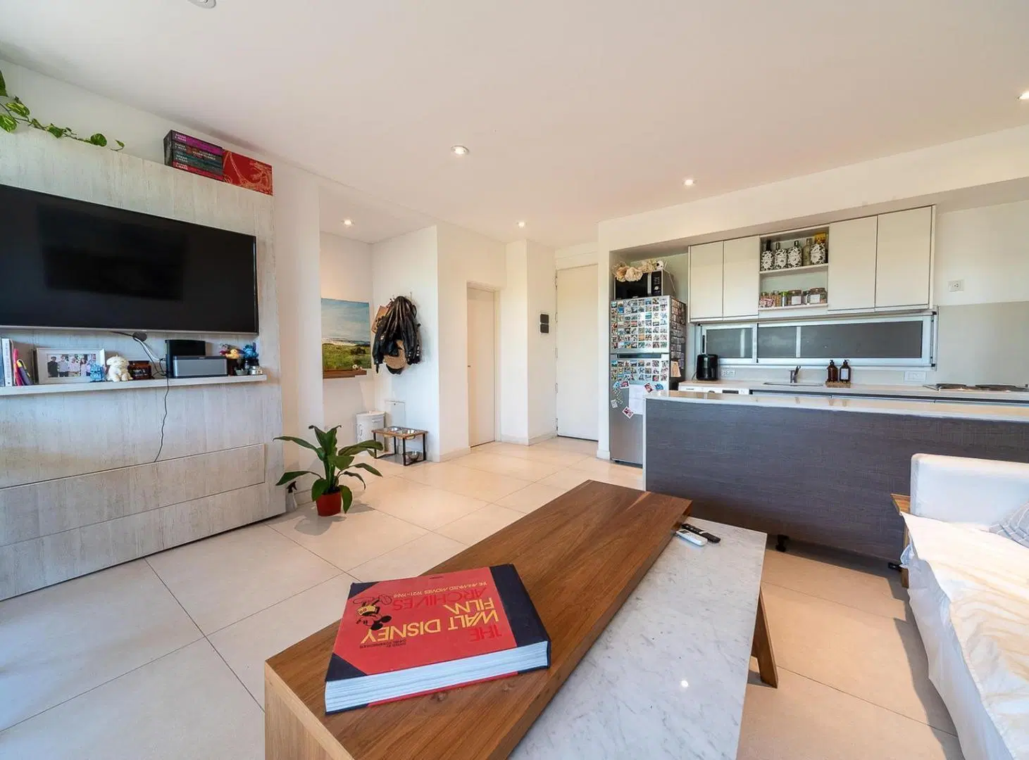 Venta departamento 2 Ambientes en PB Jardín y Parrilla  2 Cocheras Con Renta Las Piedras – Nordelta 3