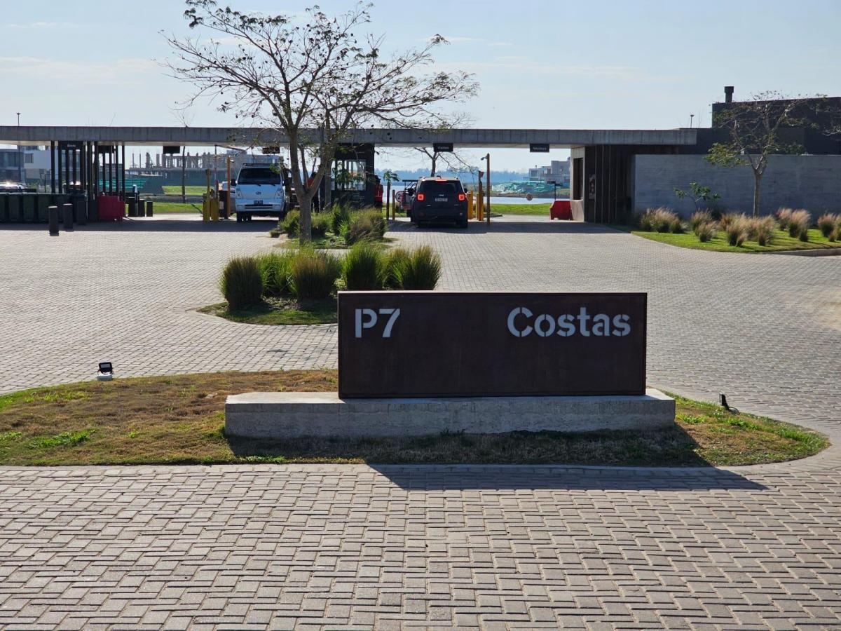 Puertos del Lago, Barrio Costas