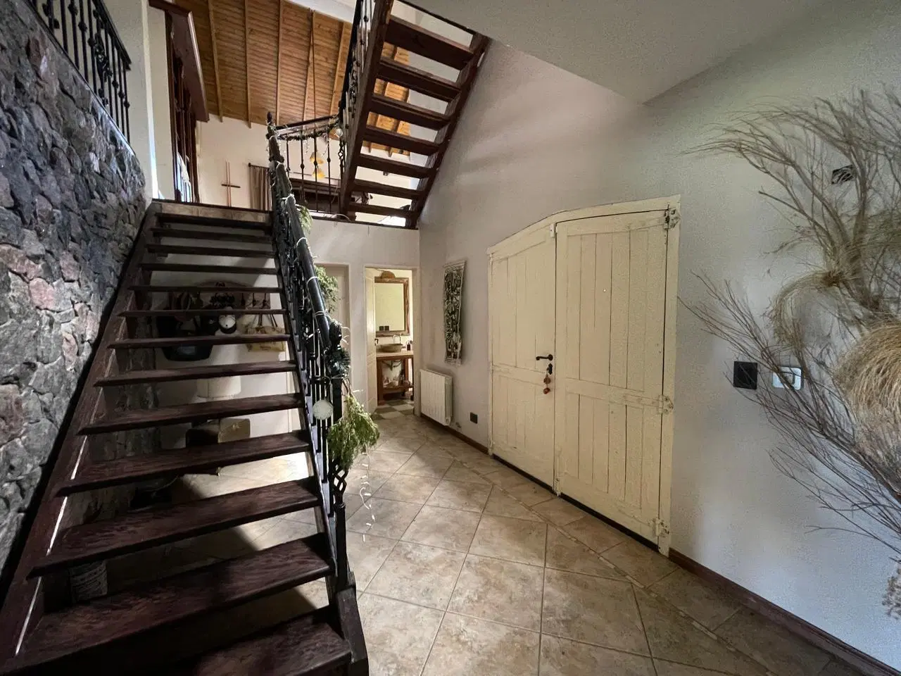 Casa en Alquiler a la laguna - Barrio Altamira 4