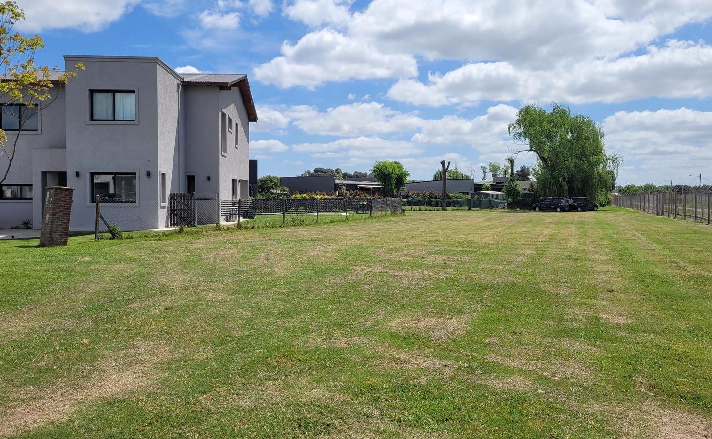 Terreno en San Ramiro, Pilar del Este