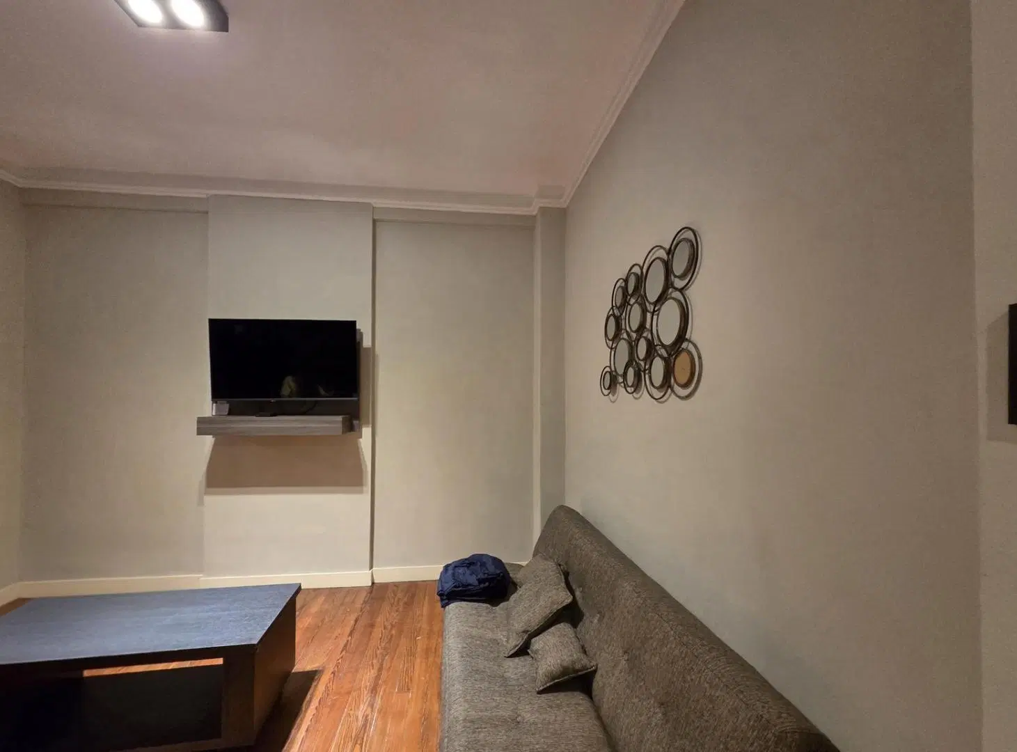 Tucuman 800 Piso CF Venta 2 ambientes San Nicolas Refaccionado! 3