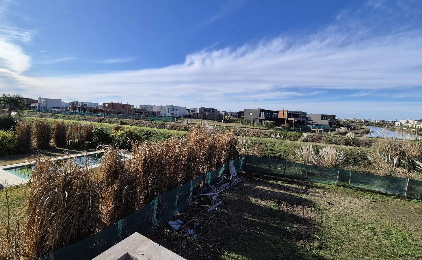 Casa a estrenar 5habitaciones en El Canton Golf 5