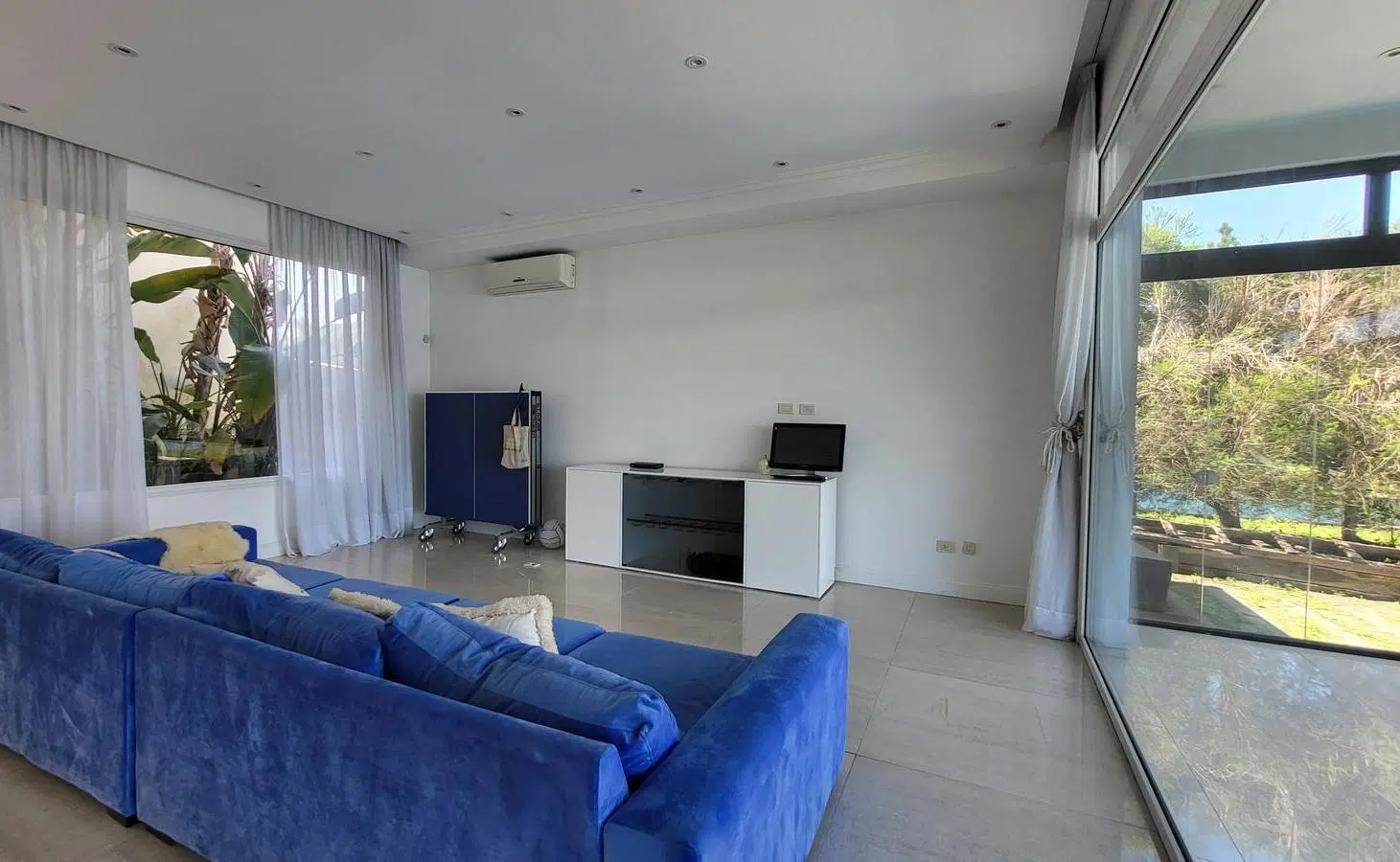 Casa en Venta a la Laguna en Los Alisos - Nordelta - Acepta permuta 4