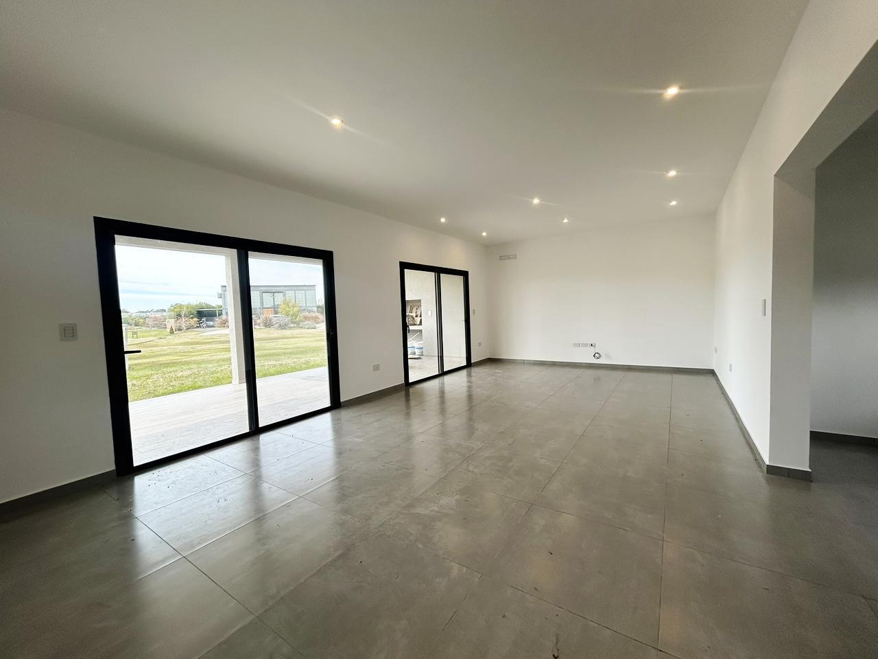 Foto de Casa en venta San Sebastian - lote interno 3 dorm piscina en planos, imagen 2