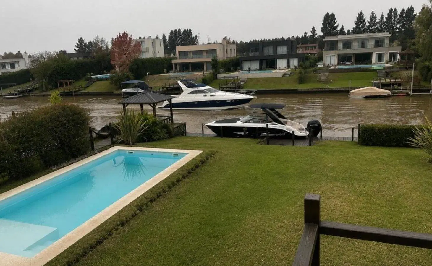 Casa Exclusiva al agua en Barrio San Marco - Villanueva 4