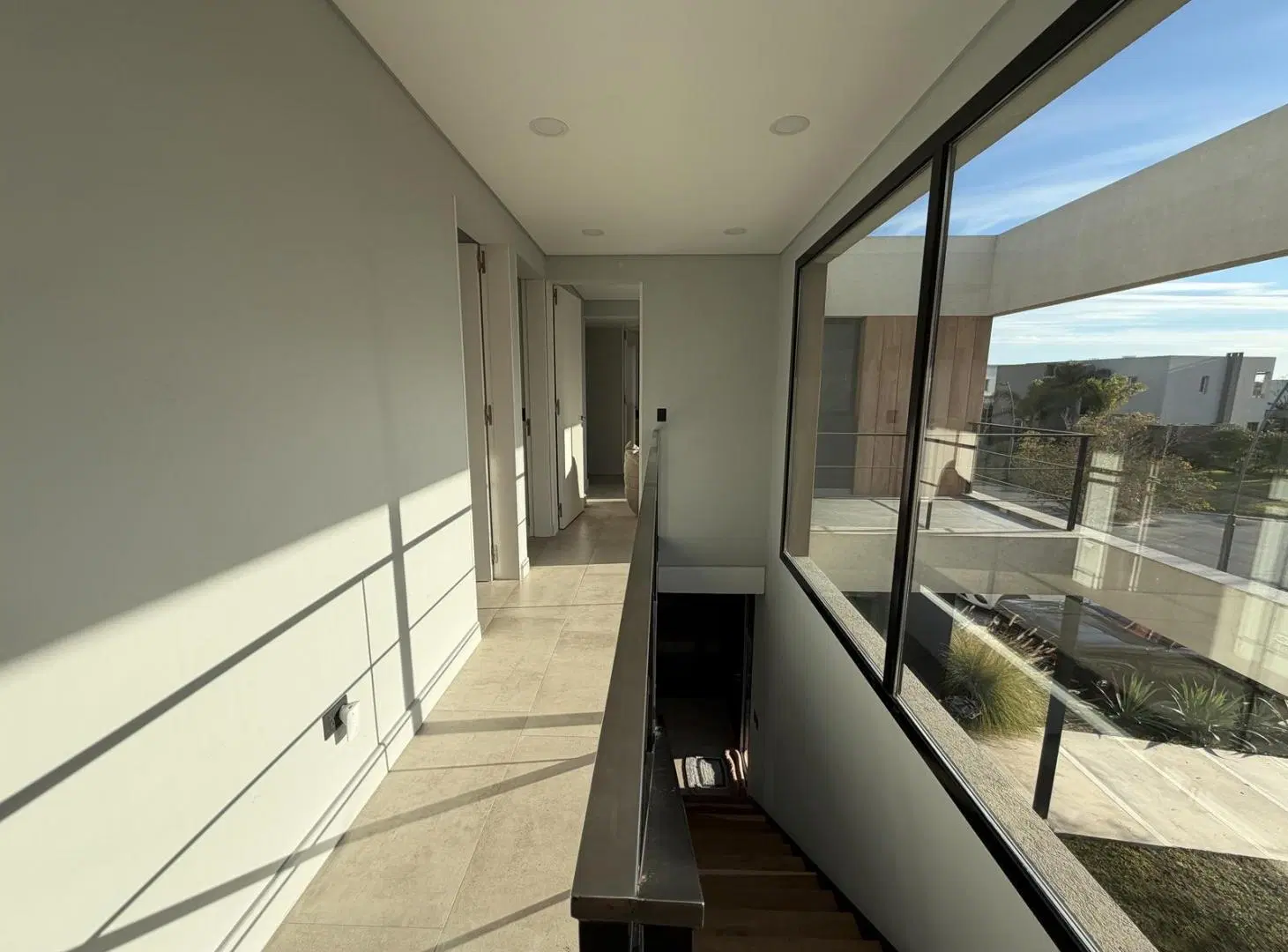 Casa en Venta a la Laguna en Ceibos - Puertos del Lago 4