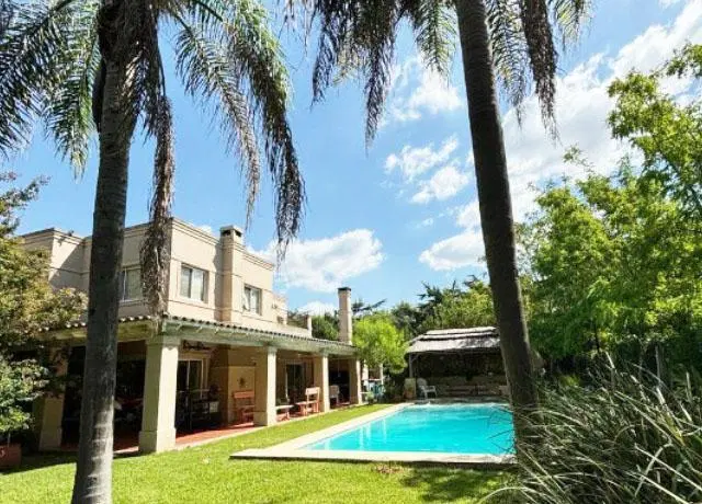 Venta Casa en Barrio cerrado Pilar Village 3