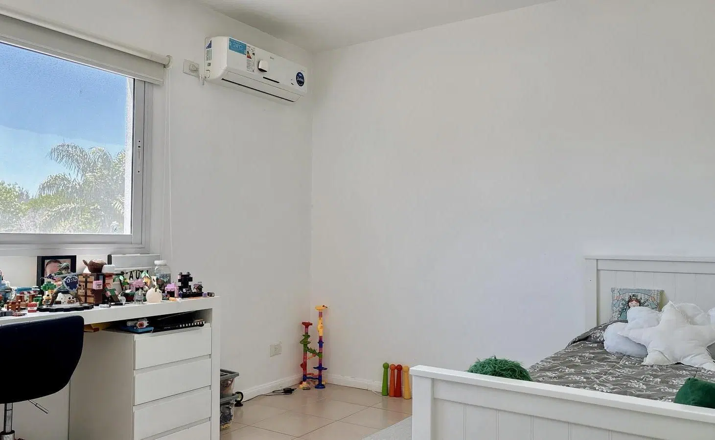 ALQUILER ANUAL Casa 3 dorm lote interno San Isidro Labrador 3