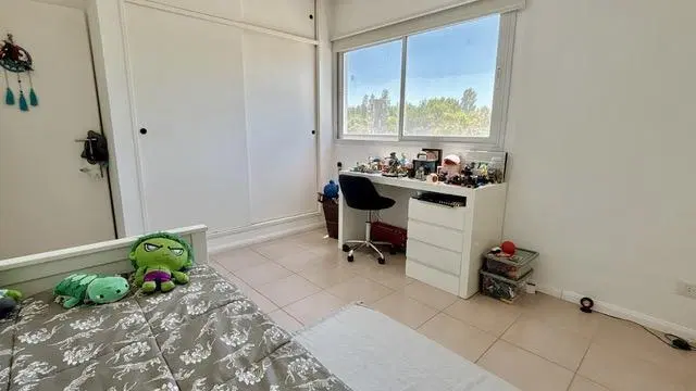 ALQUILER ANUAL Casa 3 dorm lote interno San Isidro Labrador 4
