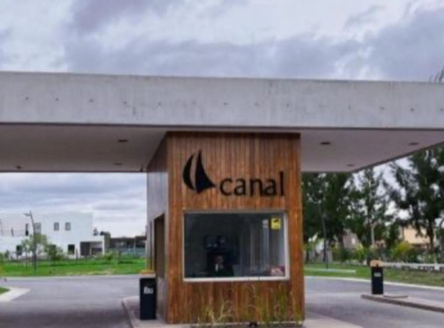 Casa - Canal Barrio Nautico 2