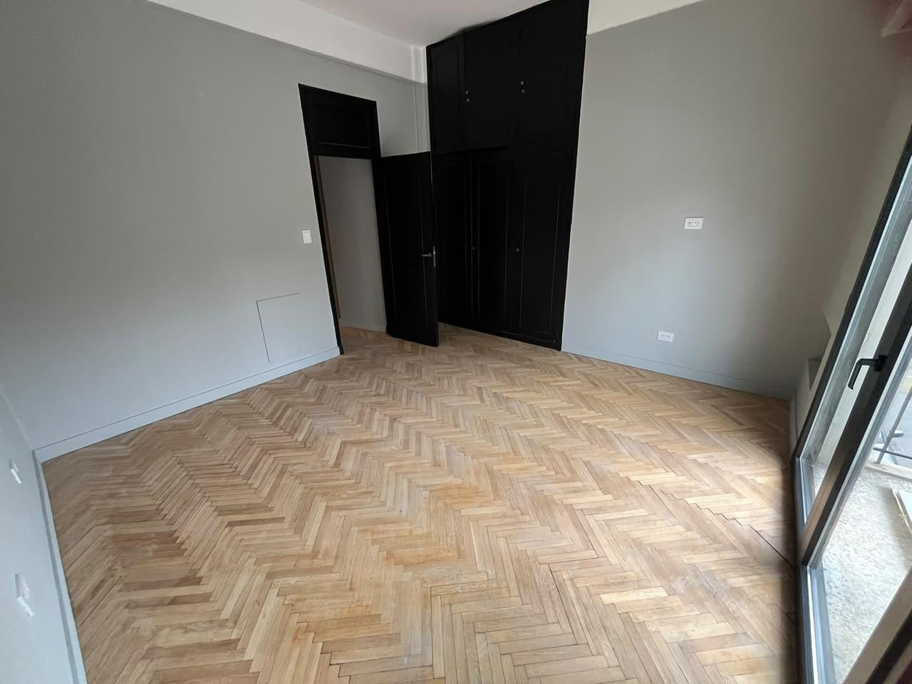 Foto de Venta Departamento 2 amb c/Balcón en Retiro Refaccionado!, imagen 2