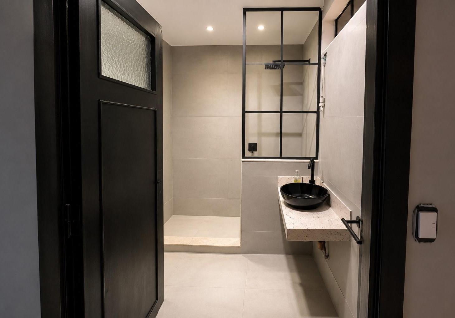 Foto de Venta Departamento 2 amb c/Balcón en Retiro Refaccionado!, imagen 1