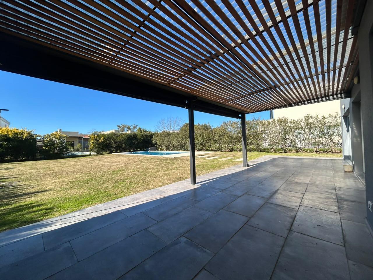 Foto de Casa en Venta - 5 AMB en Cantón - Puerto, imagen 5