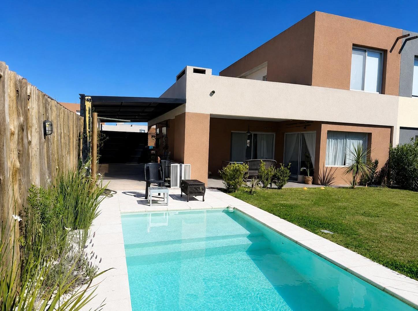Foto de Casa en VENTA en Casas de Santa Maria - Villanueva, imagen 1