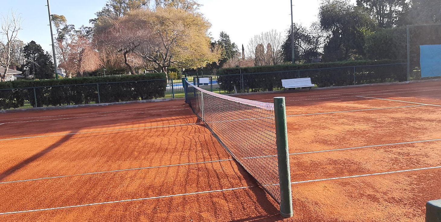 Foto de Gran Terreno de 2250 m2 en Club de Campo San Francisco, Manzanares Pilar, imagen 3