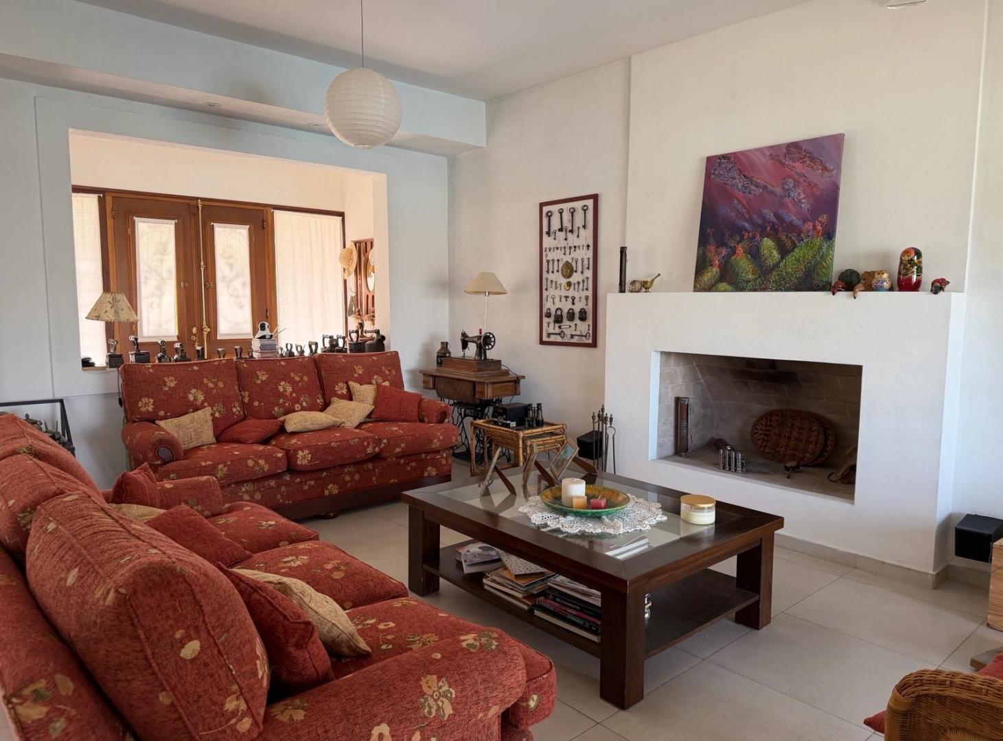 Foto de Casa en VENTA a la laguna - Barrio Santa Barbara, imagen 4
