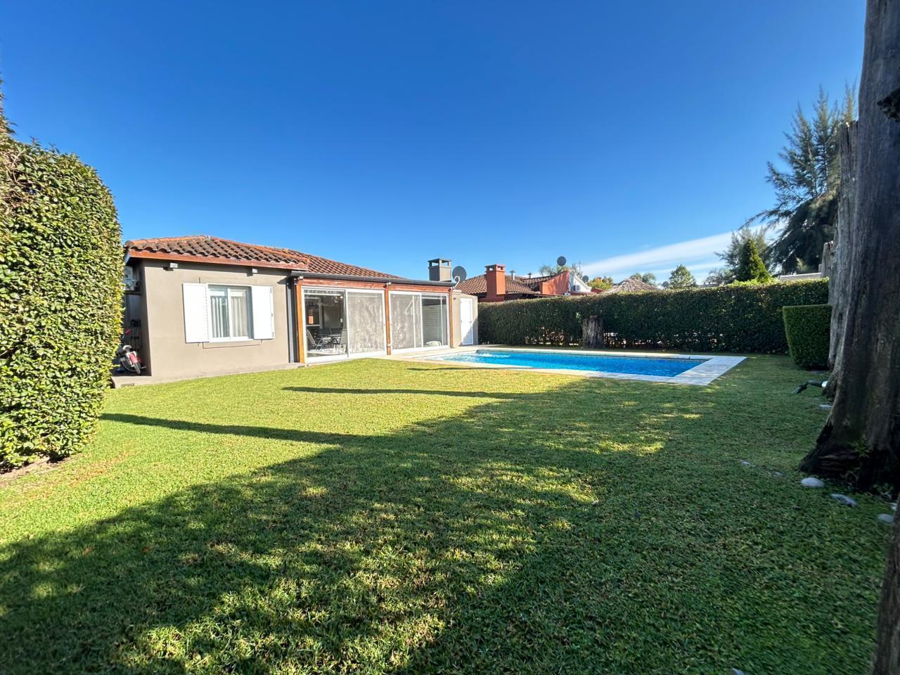 Foto de Casa en Venta 3 dorm piscina- Barrio cerrado La Candela Pilar, imagen 1