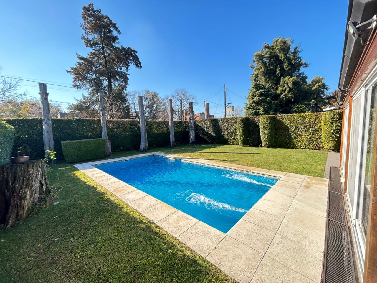Foto de Casa en Venta 3 dorm piscina- Barrio cerrado La Candela Pilar, imagen 2