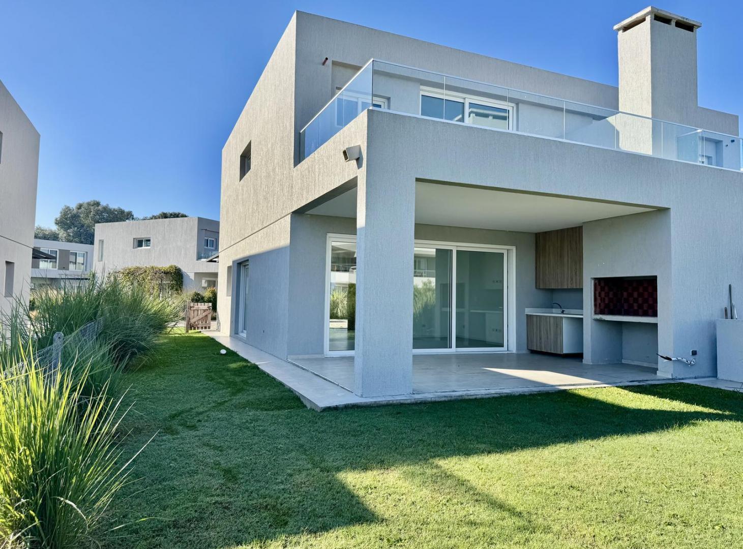 Foto de Departamento en Venta de 4 ambientes en Pilar, imagen 2
