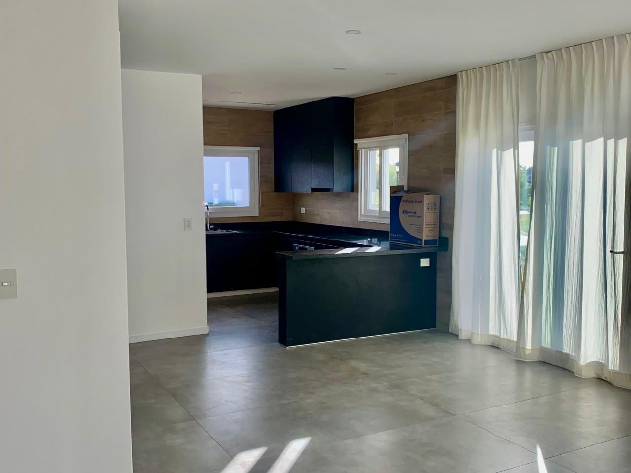 Foto de TOWNHOUSE EN VENTA EN PILARÁ | ESQUINA - 3 DORMITORIOS - JARDÍN PROPIO, imagen 2