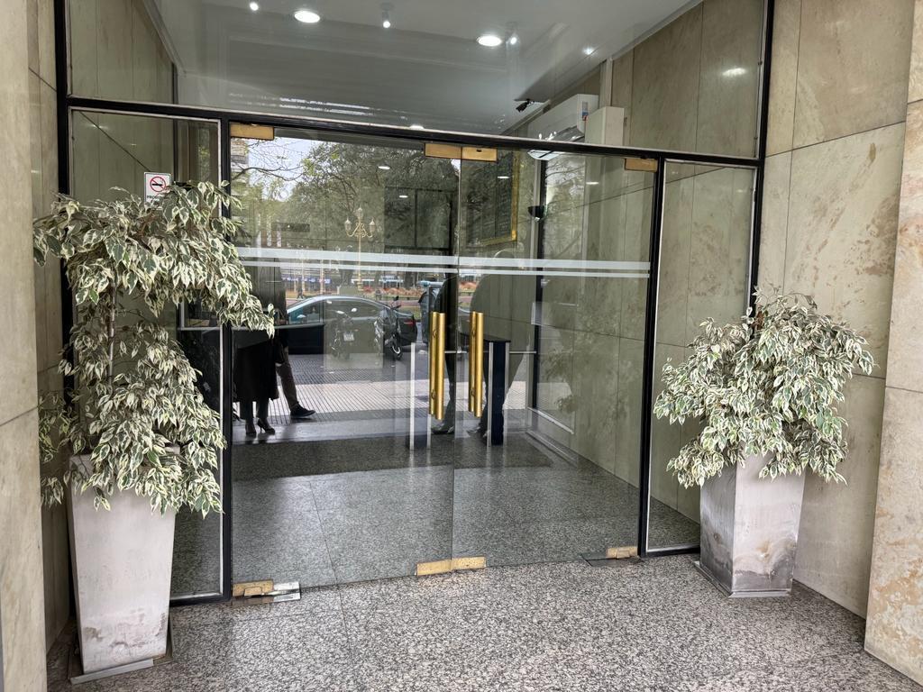 Foto de PISO COMPLETO DE OFICINAS | 667 M² | EDIFICIO BERLINGIERI | VISTAS A, imagen 5