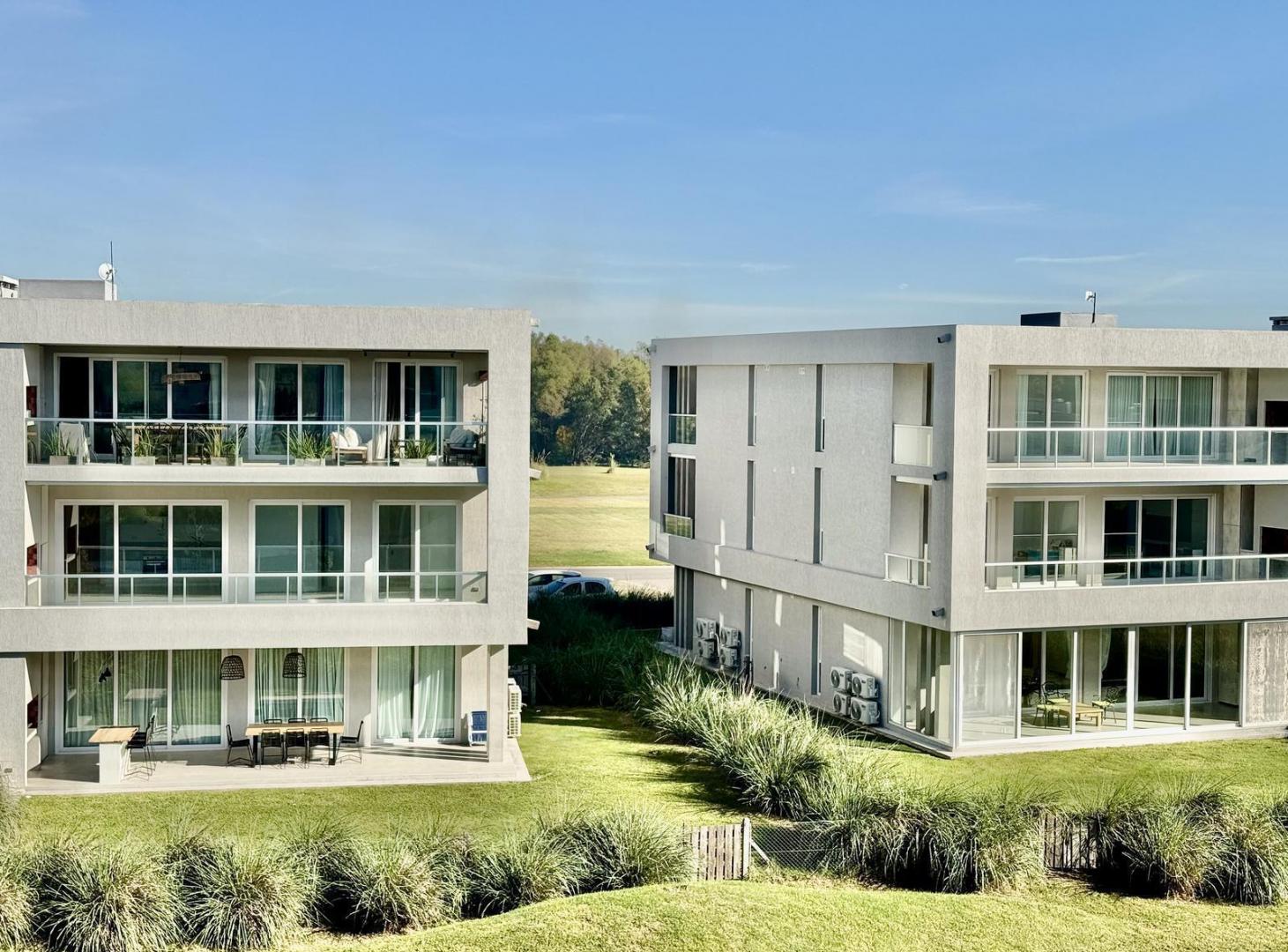 Foto de TOWNHOUSE EN VENTA EN PILARÁ | VISTAS ABIERTAS AL GOLF | 3 DORMITORIOS, imagen 4