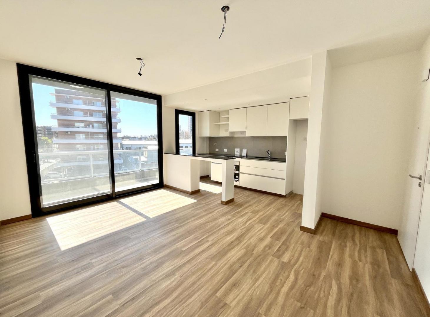 Foto de VENTA departamento 3 AMB BALCON Y PARRILLA -TIGRE CENTRO COCHERA, imagen 1