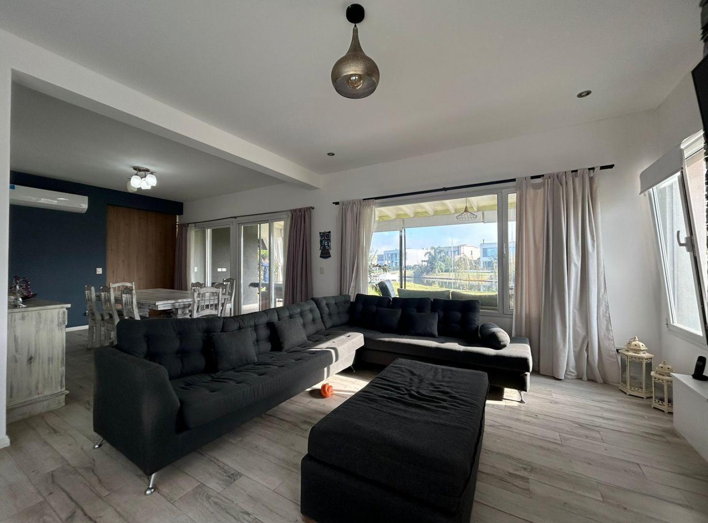 Foto de CASA A LA VENTA EN CANTÓN GOLF - CON VISTA A LA LAGUNA, imagen 3