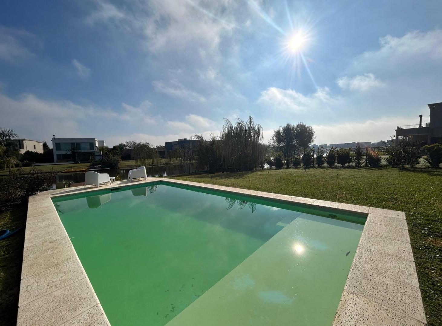 Foto de CASA A LA VENTA EN CANTÓN GOLF - CON VISTA A LA LAGUNA, imagen 1
