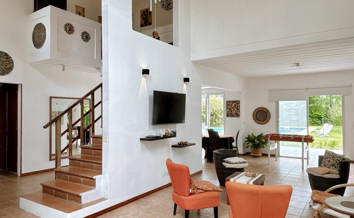Foto de Casa 4 habitaciones jardin y pileta en alquiler anual, imagen 2