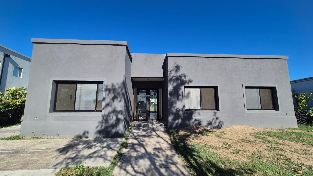 Foto de VENTA Casa en una planta a estrenar 3 habitaciones y servicio Canton, imagen 1