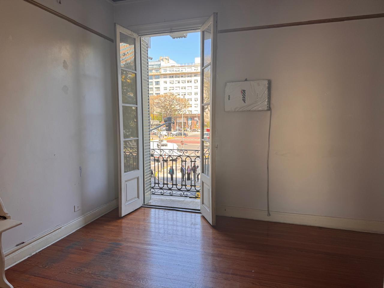 Foto de OFICINA EN VENTA Carlos Pellegrini y Tucumán , CABA, imagen 1