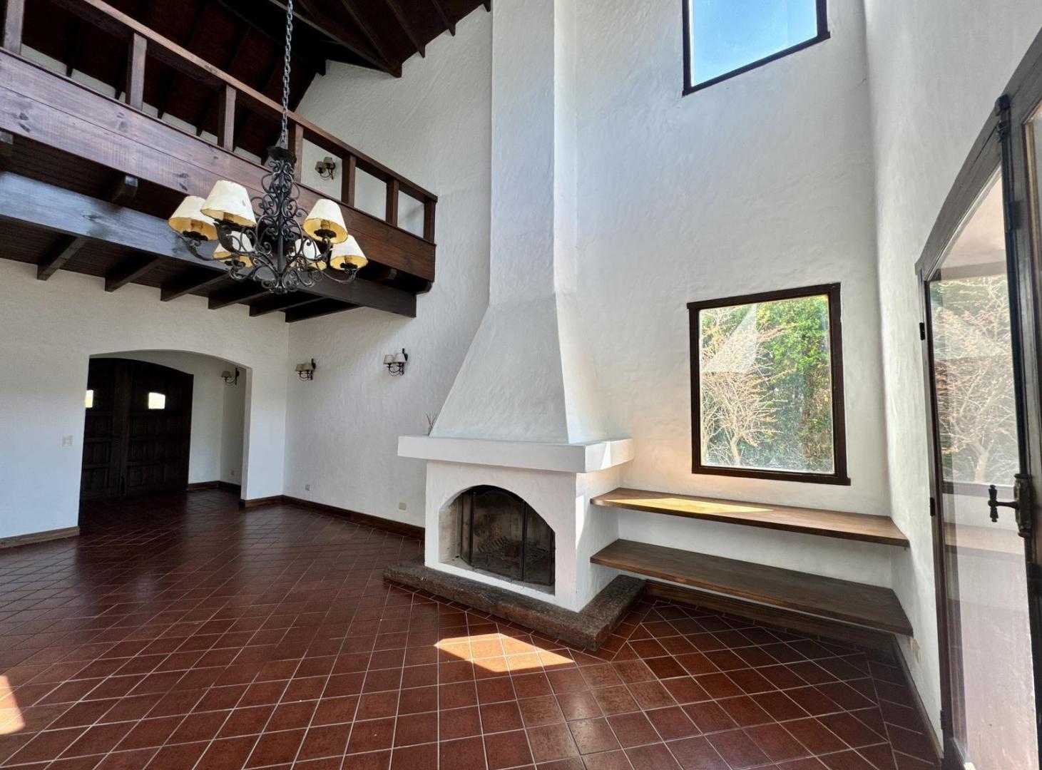 Foto de Casa en Venta a la Laguna | 4 Dormitorios, Pileta y Muelle | Santa, imagen 2