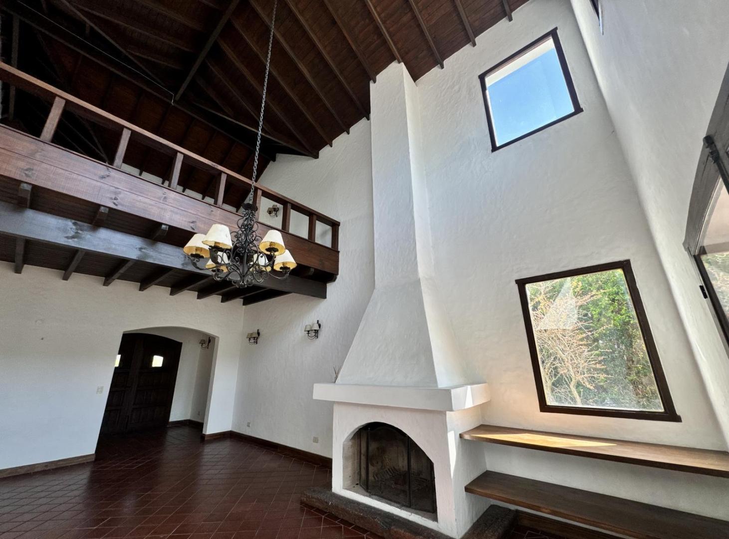 Foto de Casa en Venta a la Laguna | 4 Dormitorios, Pileta y Muelle | Santa, imagen 5