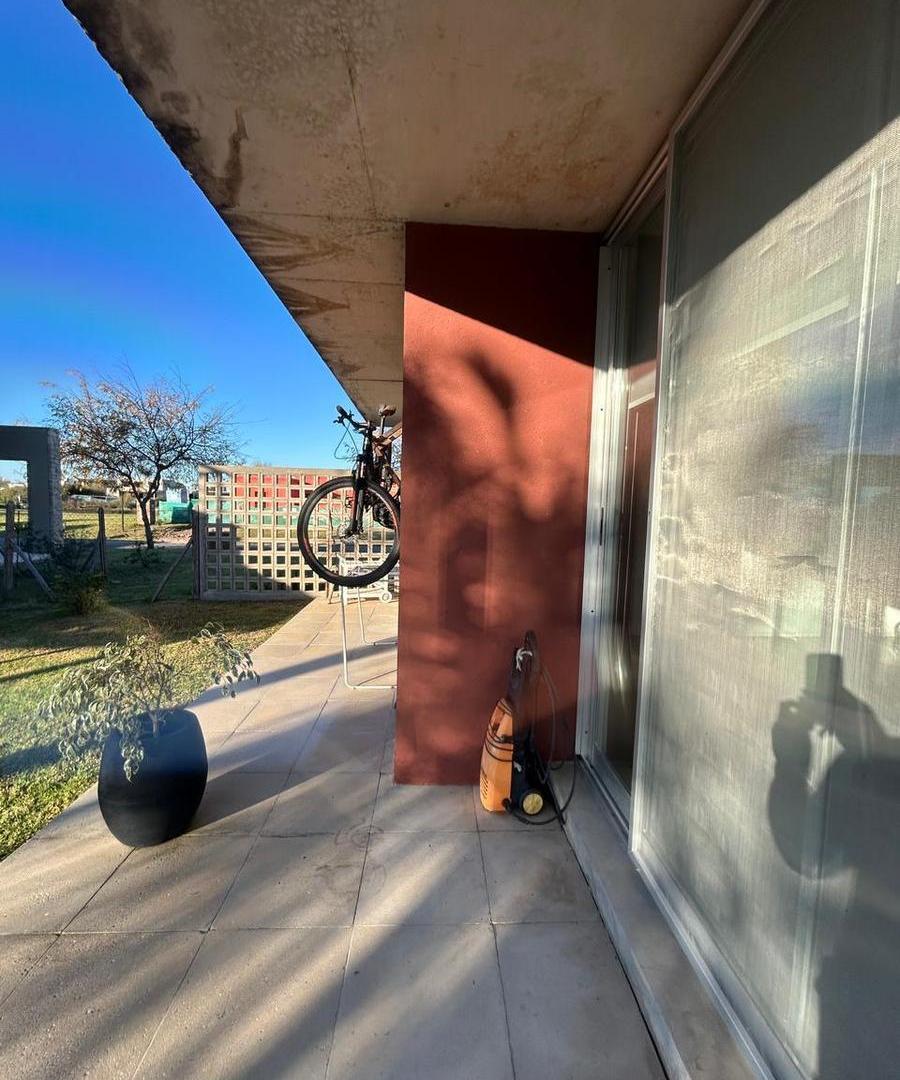 Foto de Casa luminosa en venta con piscina, jardin, parrilla 3 dormitorios, imagen 5