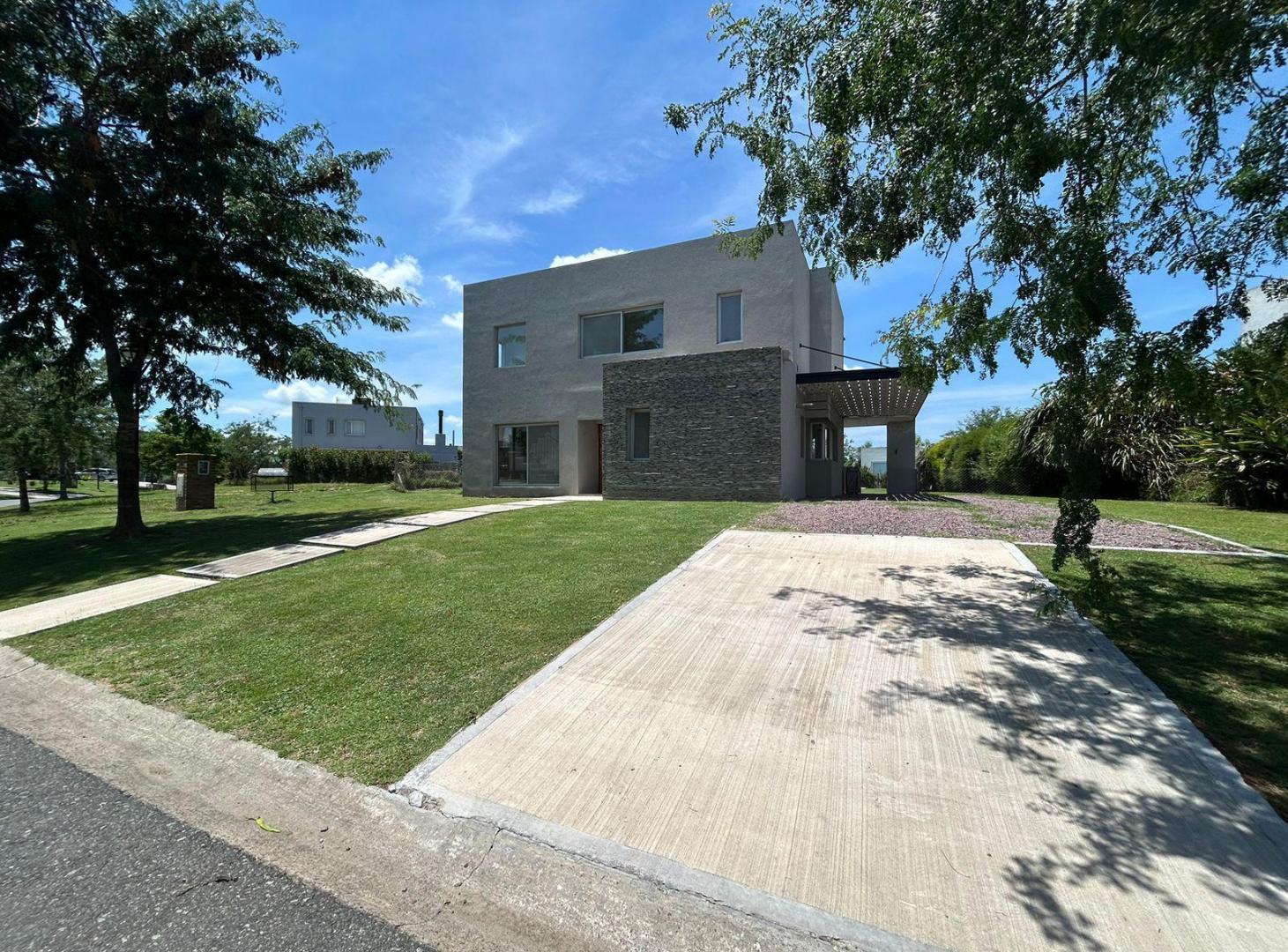Foto de Hermosa Casa en VENTA Canton Islas Lote interno, imagen 1