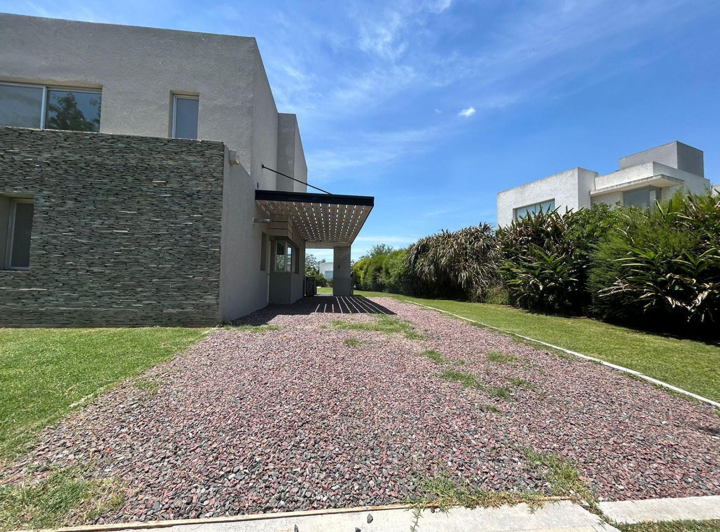 Foto de Hermosa Casa en VENTA Canton Islas Lote interno, imagen 5