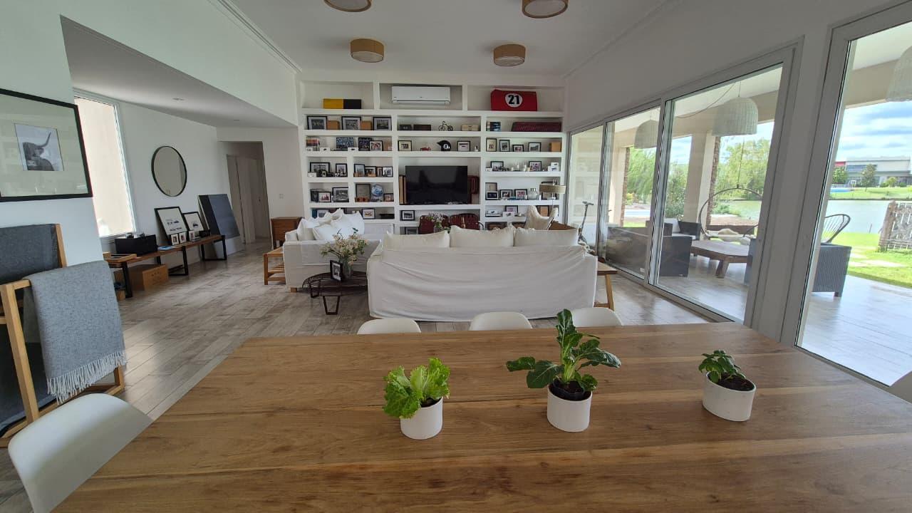 Foto de ALQUILER VERANO casa en 1 planta al lago con piscina, imagen 5
