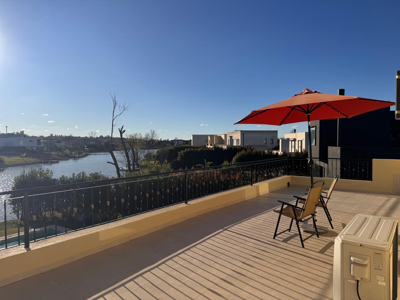 Foto de Casa Premium a la Laguna con Piscina Climatizada y Muelle Propio - El, imagen 5
