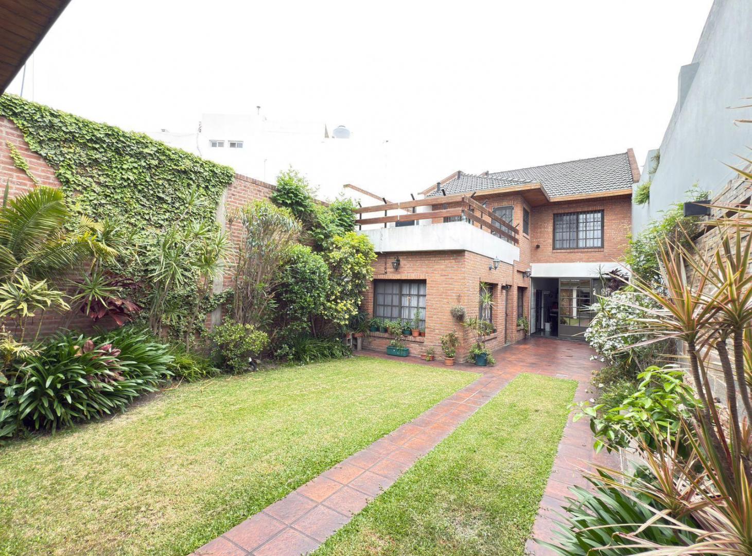Foto de Casa Venta 4 amb APTO CREDITO, LANUS OESTE, G.B.A. ZONA SUR, imagen 1