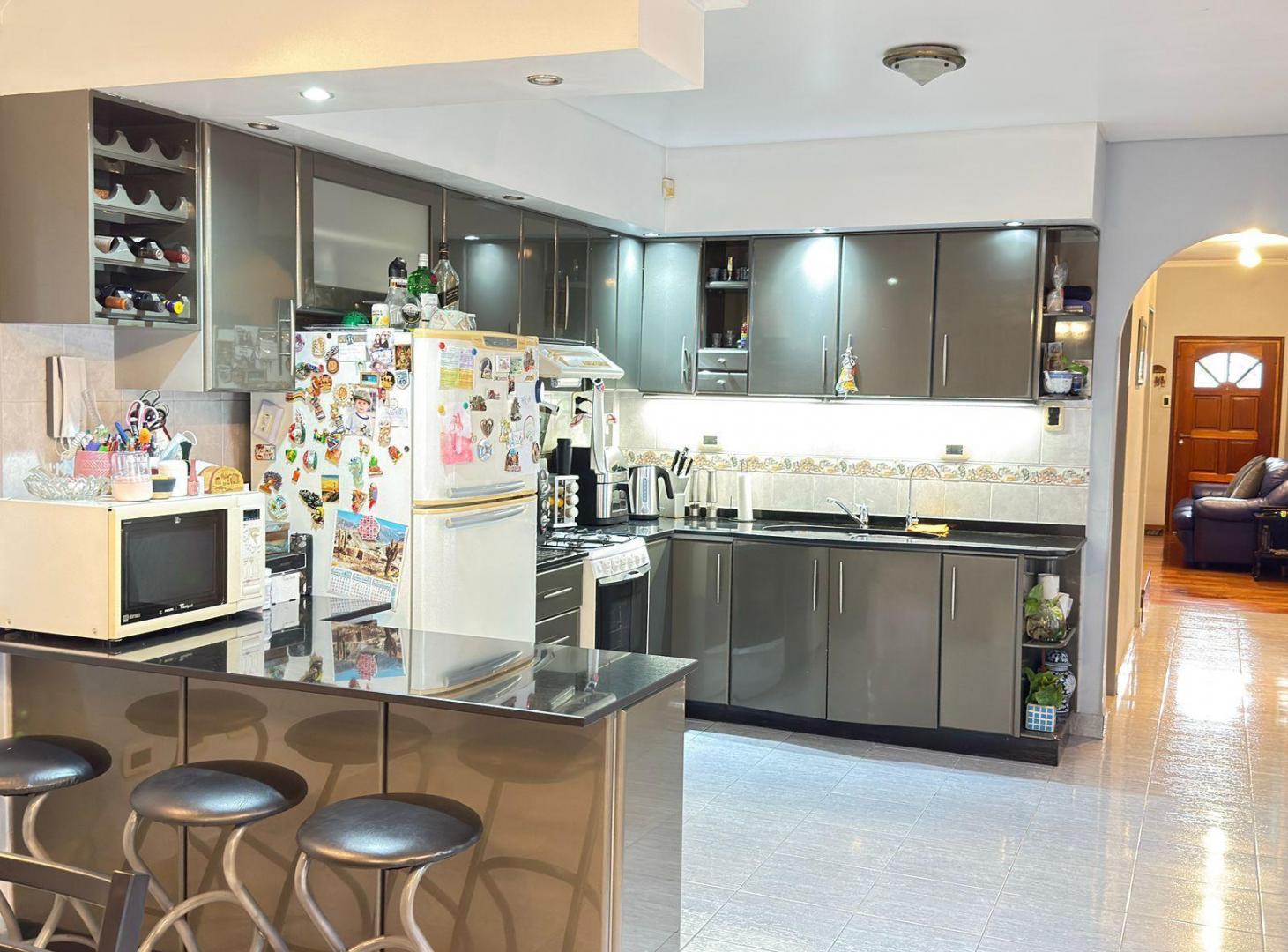 Foto de Casa Venta 4 amb APTO CREDITO, LANUS OESTE, G.B.A. ZONA SUR, imagen 5