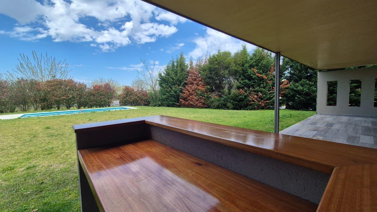 Foto de ALQUILER CASA RENOVADA JARDIN PISCINA EN CANTON ISLAS, imagen 1