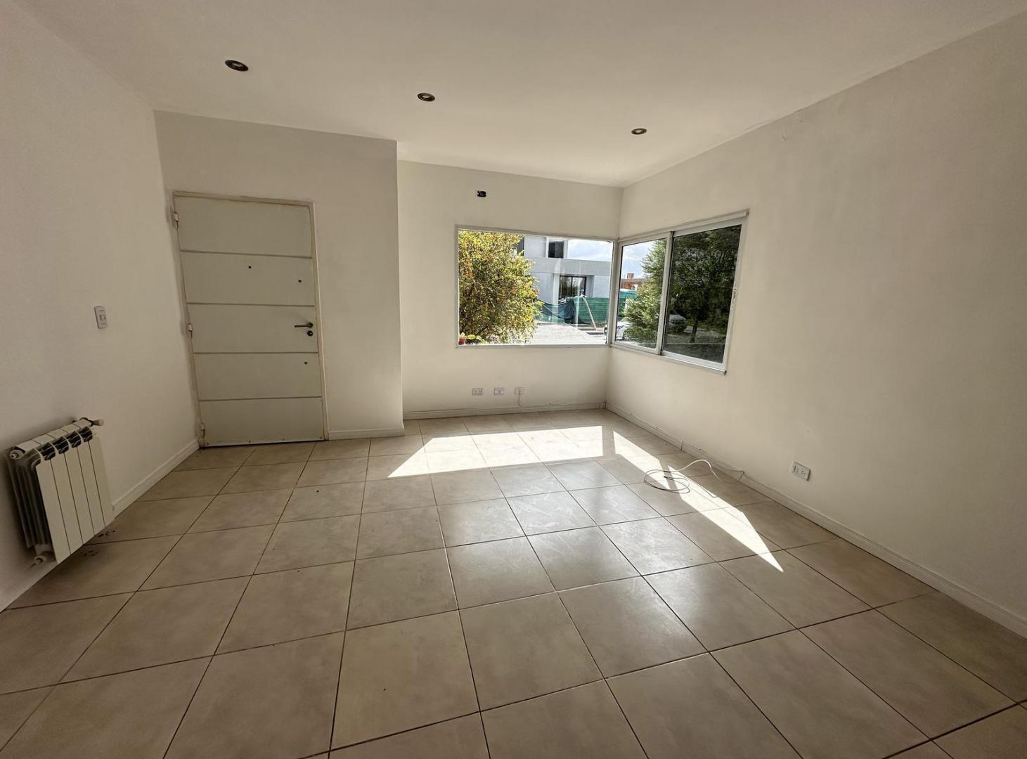 Foto de Casa de 4 ambientes con pileta, imagen 5