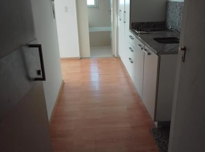Quartier san Telmo un ambiente, baño completo, cocina incorporada, luz-sol 5