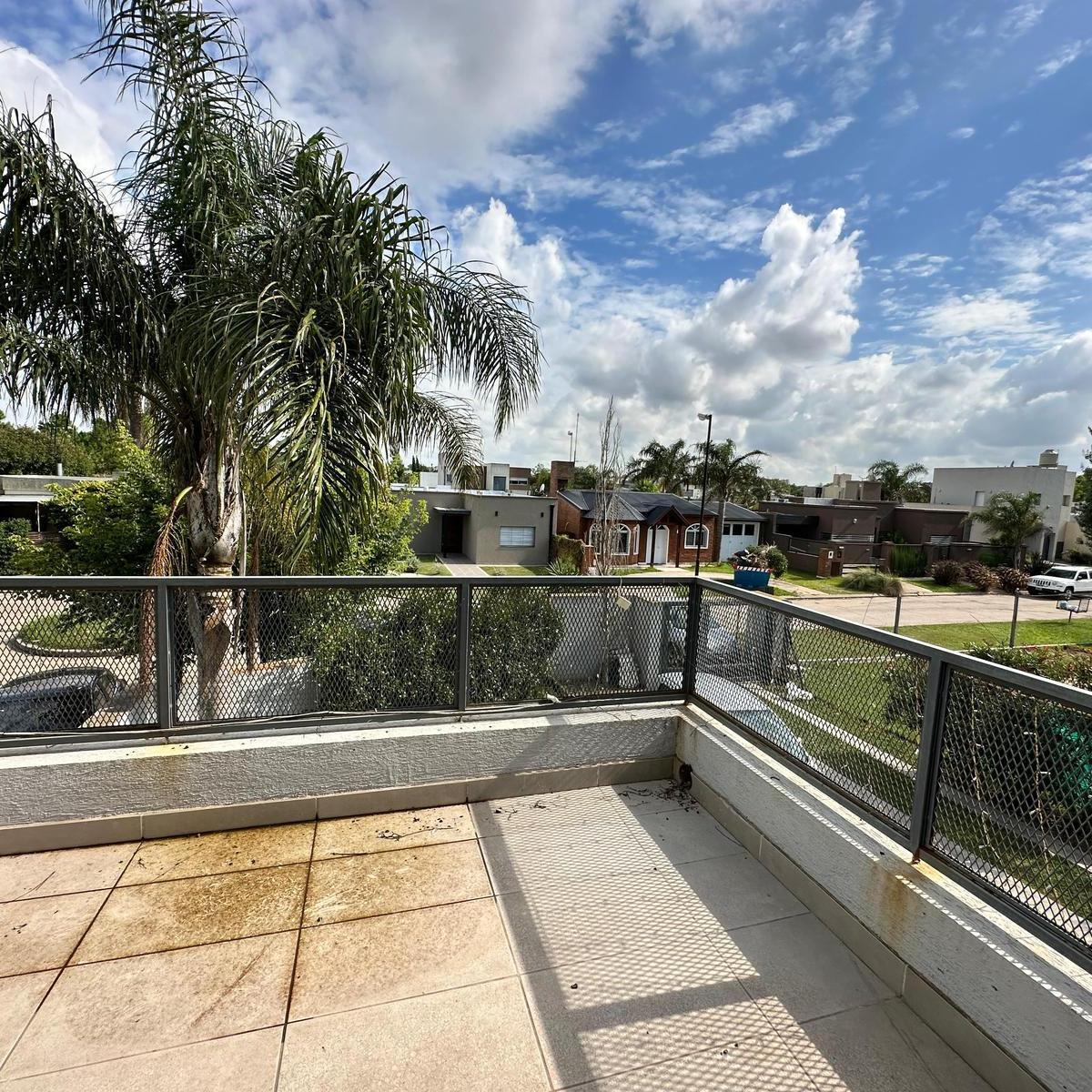 Casa en Venta 2 Dorm. Piscina Barrio Cantegrill Funes 5
