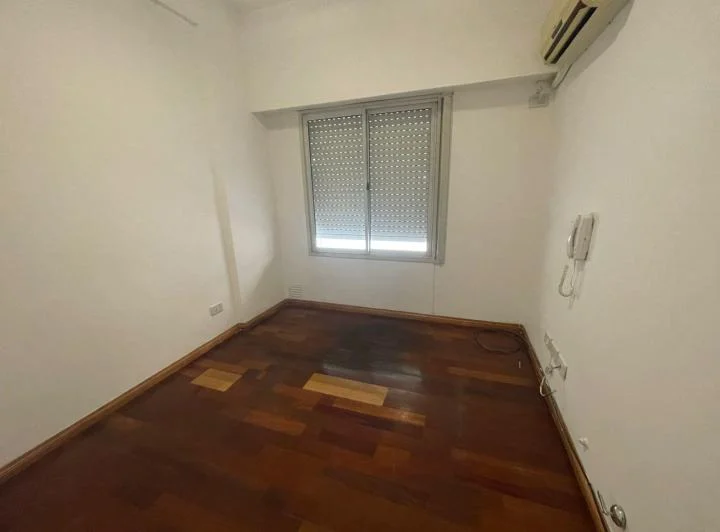 Alquiler Oficina Luminosa al Frente con Kitchenette San Juan 2140 Rosario 3
