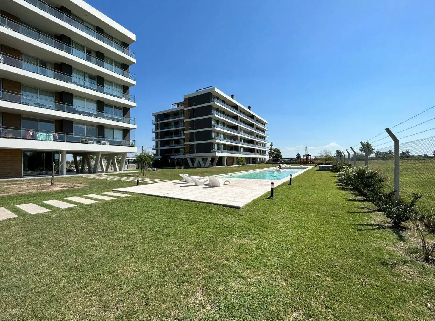 Venta Departamento 1 Ambiente Rosario Fisherton Amenities Cochera 2