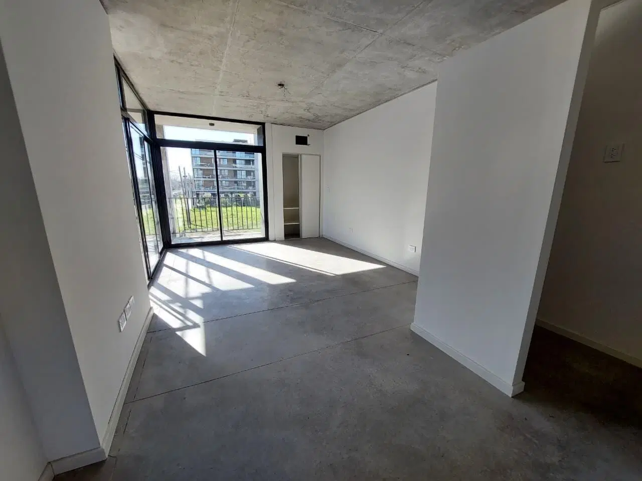 Venta Departamento 1 Ambiente Rosario Fisherton Amenities Cochera 3